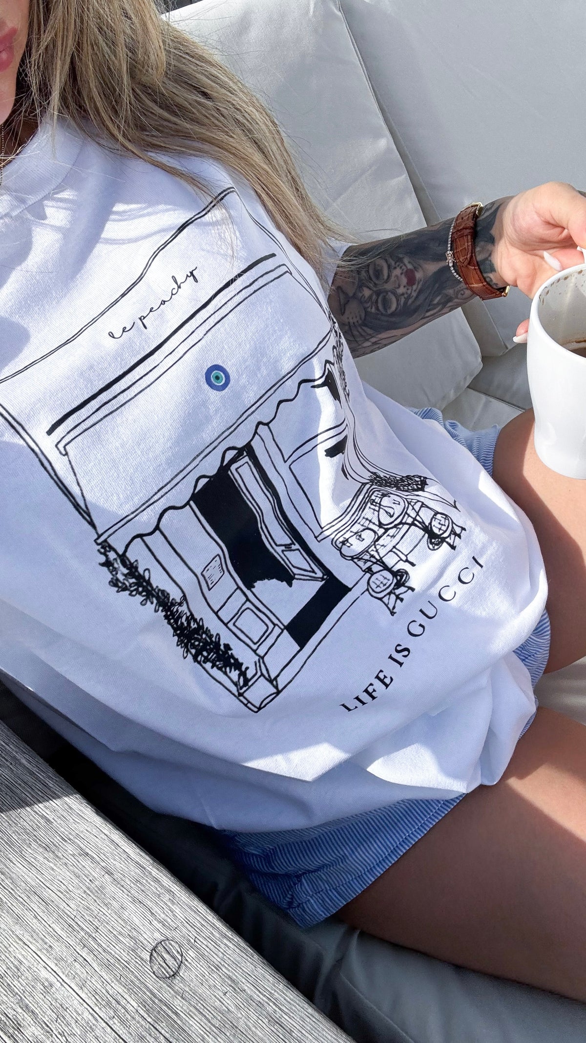 Le Cafè Tee