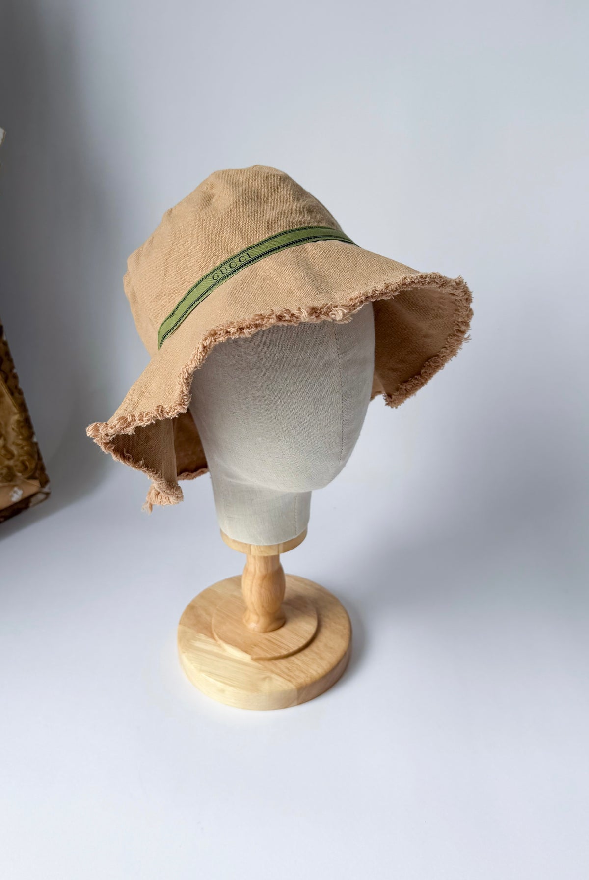 Le Bucket Hat