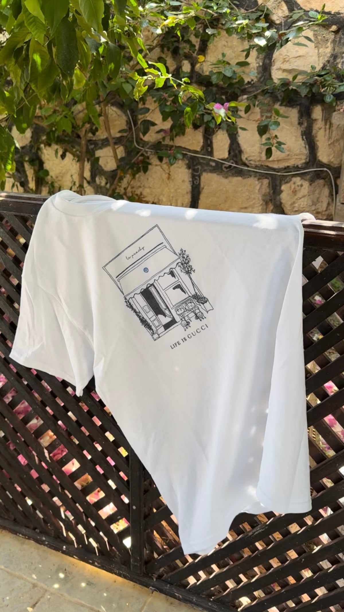 Le Cafè Tee